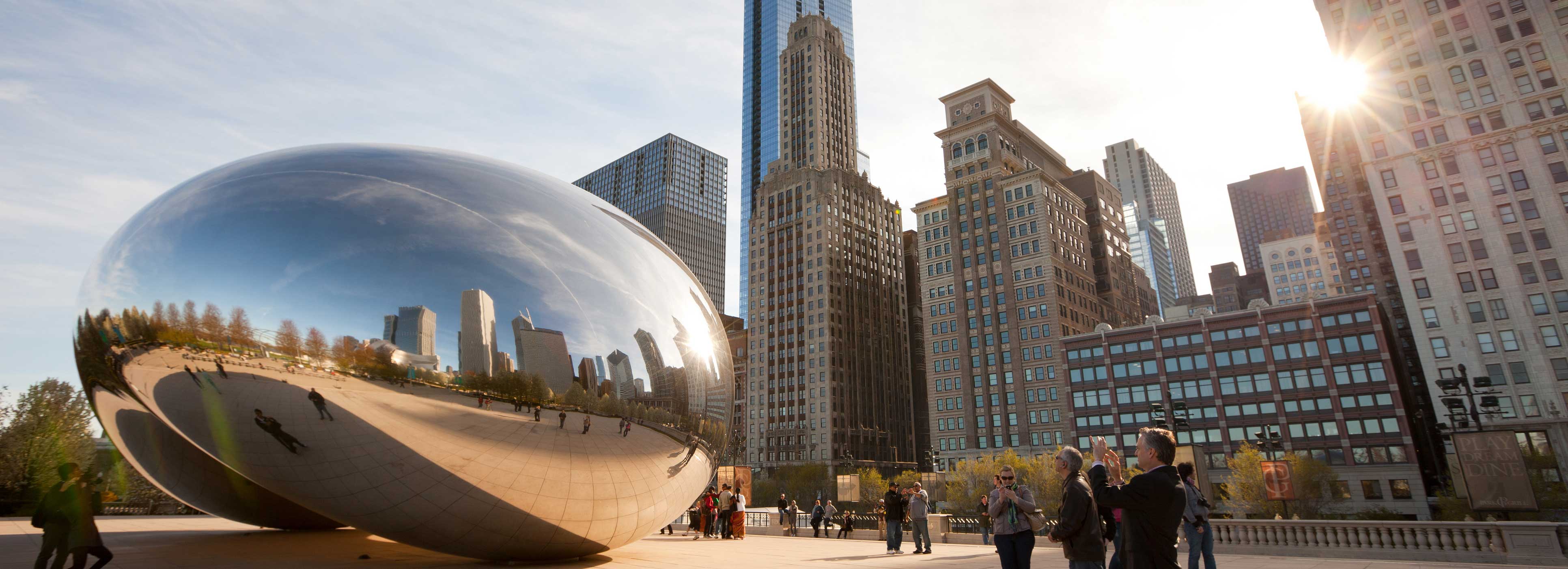 Photo of the iconic bean in Chicago